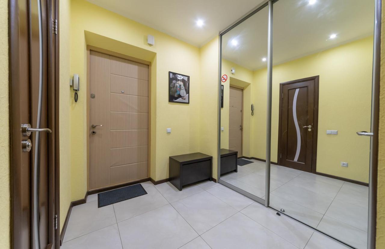 Видові 1К-2К Апартаменти 11,15, 23 Поверхи Kiev Extérieur photo