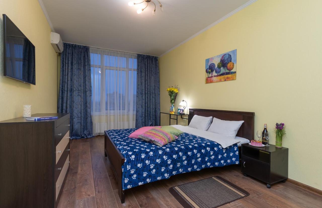 Видові 1К-2К Апартаменти 11,15, 23 Поверхи Kiev Extérieur photo