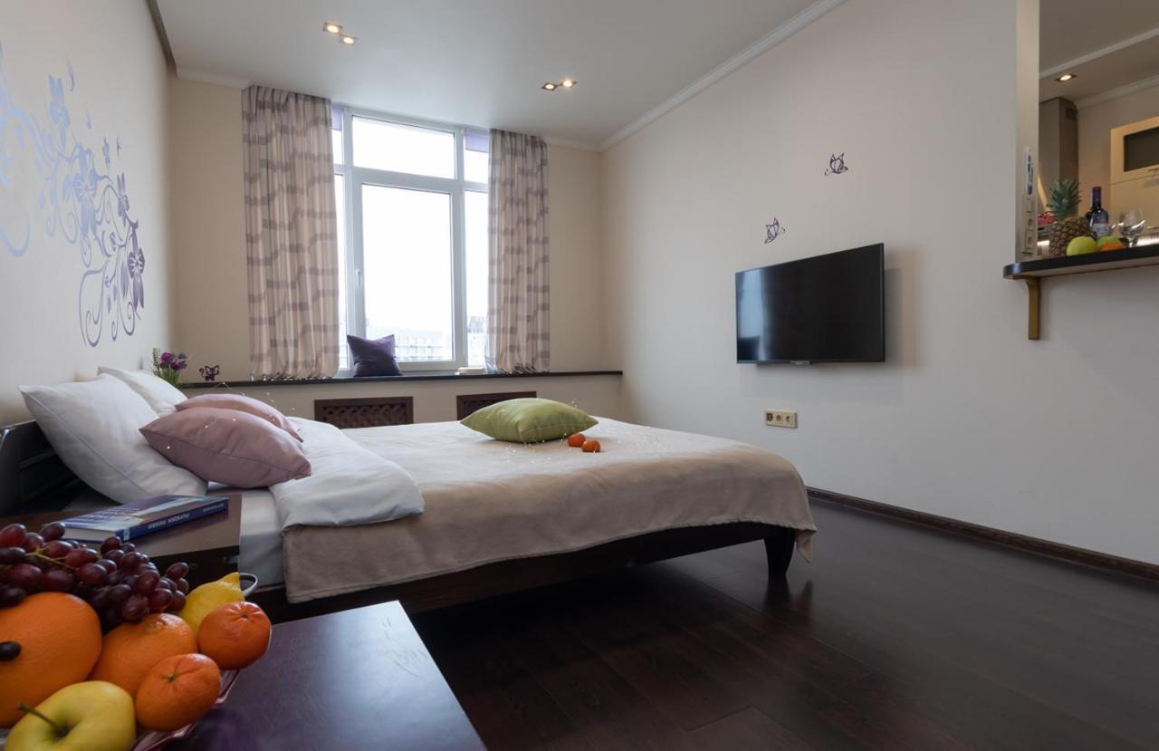 Видові 1К-2К Апартаменти 11,15, 23 Поверхи Kiev Extérieur photo