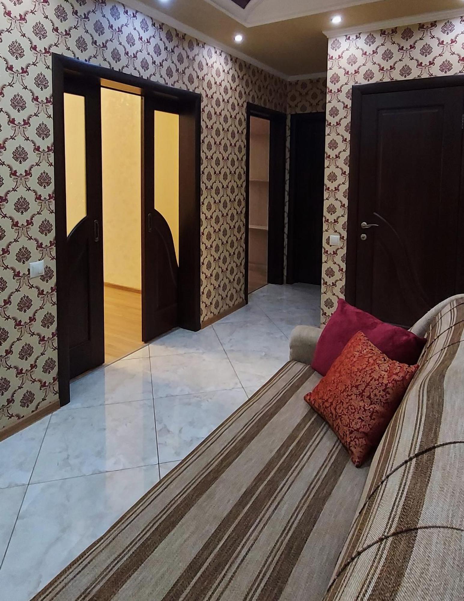 Видові 1К-2К Апартаменти 11,15, 23 Поверхи Kiev Extérieur photo